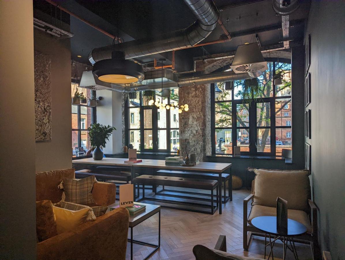 Leven Manchester — Photos 1